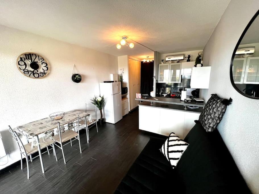 Vue Mer Plage Parking Gratuit Wifi Village De Noel Le Barcares Bagian luar foto